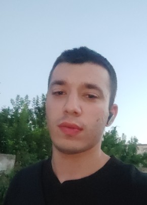 Давид из Моздока 23 года