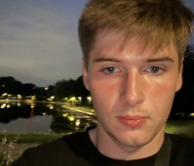 Dmitriy, 19, Moscow