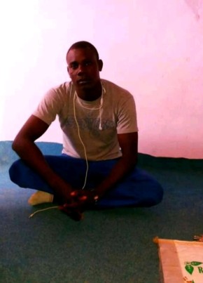 aldoumatraore, 25, République Gabonaise, Libreville