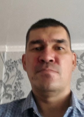 Рустам из Уфы 45 лет