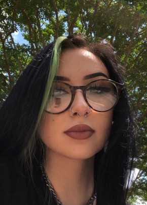 Ashley Johnson из Carrollton (State of Georgia) 32 года