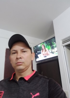 Juan, 44, República de Colombia, Medellín