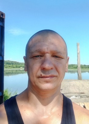 САША из Лакинска 50 лет