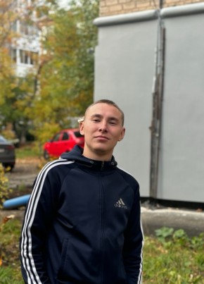 Данил из Ижевска 25 лет
