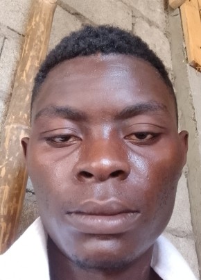 Emmanuel, 30, Republic of Cameroon, Yaoundé