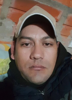 Adrian из Ciudad de Neuquén 35 лет