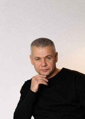 Дмитрий из Валдая 44 года