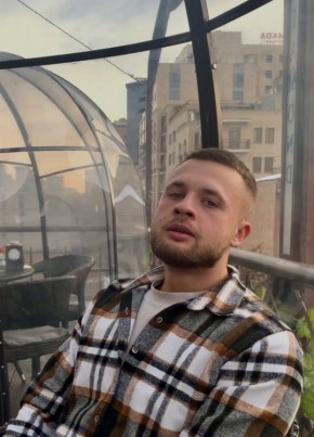 Максим из Братска 34 года