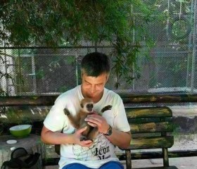 Jon, 42, Moscow