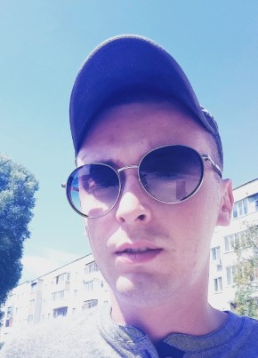 Иван, 29, Россия, Брянск