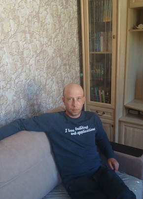 Максим из Дзержинска 42 года