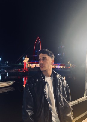 Taner из Trabzon 20 лет
