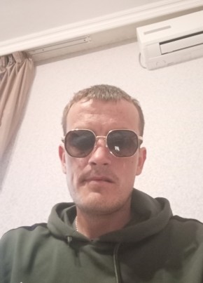 Антон, 30, Россия, Новороссийск