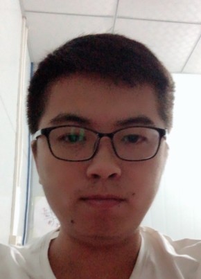 戴眼镜的小男孩, 26, 中华人民共和国, 汕头市