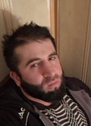 Артур из Дербента 24 года