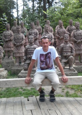 Aleksandr, 46, Russia, Primorsko-Akhtarsk