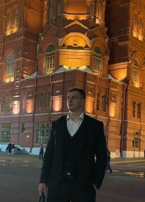 Максим из Москвы 28 лет