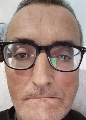 محمد из Reghaïa 49 лет