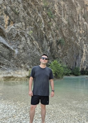 Hüseyin Kocaman из Gaziantep 29 лет