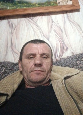 Александр из Дергачи 46 лет