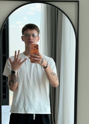 Андрей из Helsinki 23 года