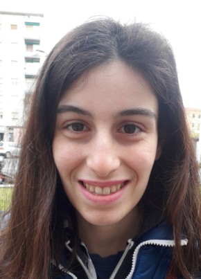 Chiara, 25, Repubblica Italiana, Milano