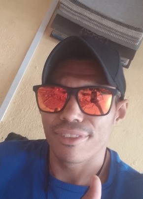 Rodrigo из Santarém 34 года