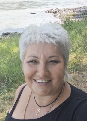 Лариса из Барнаула 56 лет