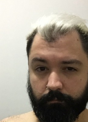 Felix, 41, República Federativa do Brasil, Porto Alegre