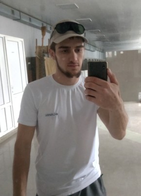 Заур из Буйнакска 21 год