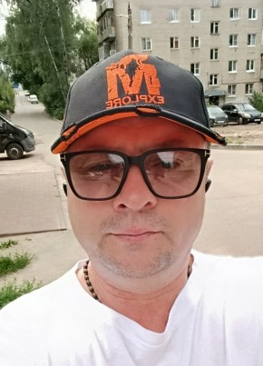Роман из Ярославли 51 год