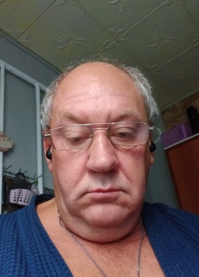 Юрий, 59, Россия, Троицк (Московская обл.)