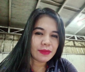 Leah Lyn, 34, Lupon