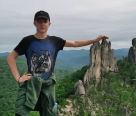 Yaroslav, 19, Saint Petersburg