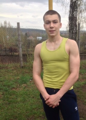 Иван, 26, Россия, Суворов