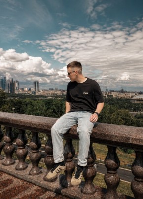 Олег из Динскаи 25 лет