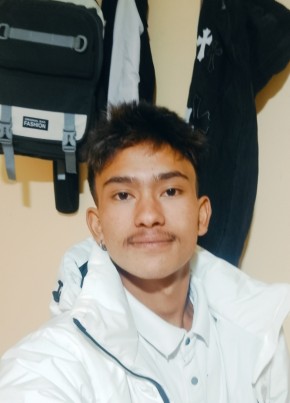 Bhuwan Mugrati из Kathmandu 18 лет