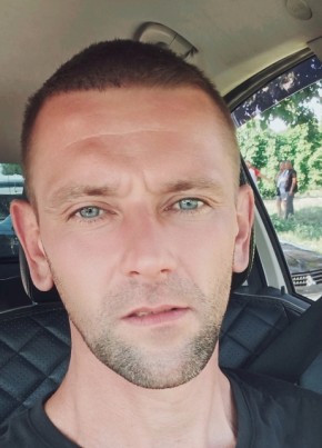 Антон из Волгограда 37 лет