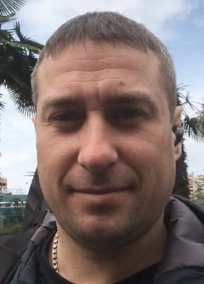 Андрей из Артема 51 год
