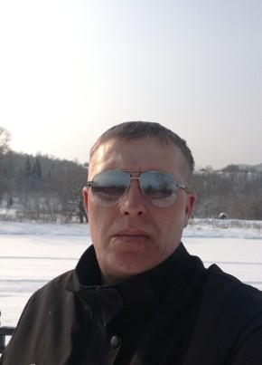 Viktor, 36, Russia, Asha