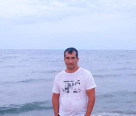 Roman, 41, Roeselare