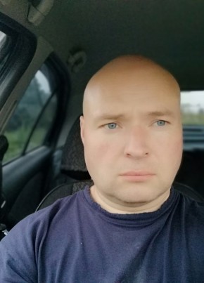 Dmitriy, 40, Russia, Volkhov