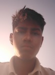 Deepak, 18, Moradabad