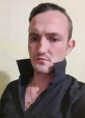 Роман, 26, Россия, Джанкой