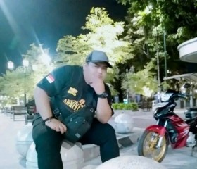 Ivan bayu, 31, Colomadu