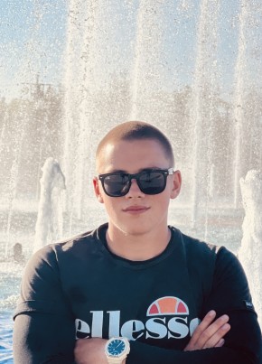 Алексей из Севастополи 20 лет