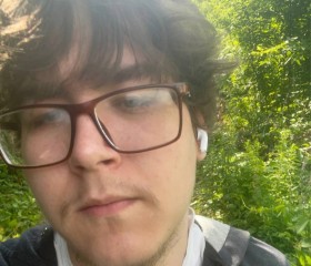 Dmitriy, 20, Dzerzhinsk