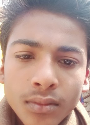 Pravesh kushwaha, 18, India, Jhansi