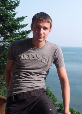 Евгений из Артема 36 лет