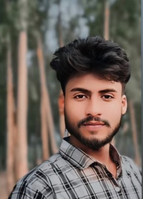 Emon Hossain, 24, India, Bālurghāt